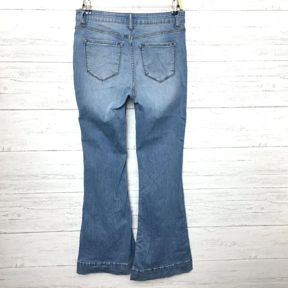 Fashion Nova Women's Jeans Flare Leg High Rise Light Wash Juniors 9 length 32